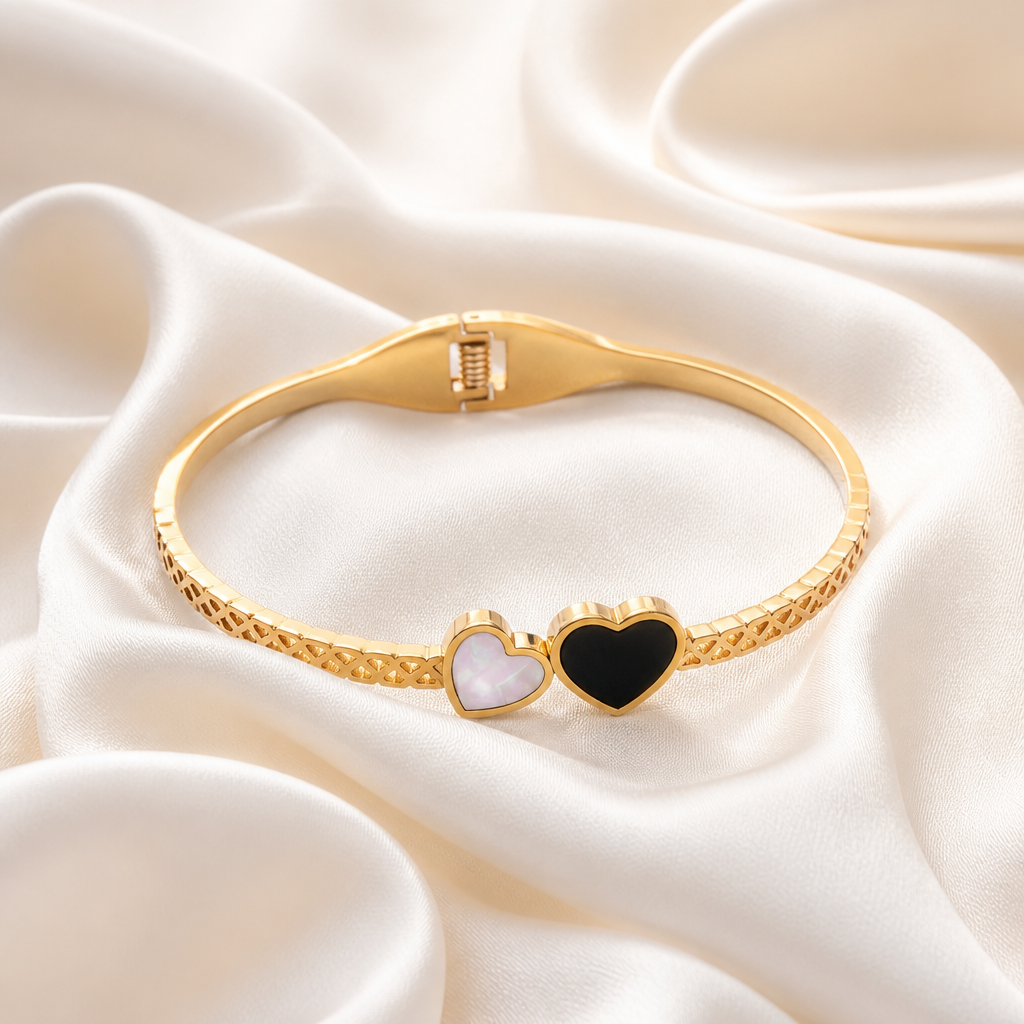 Amour Duo Heart Gold Bangle