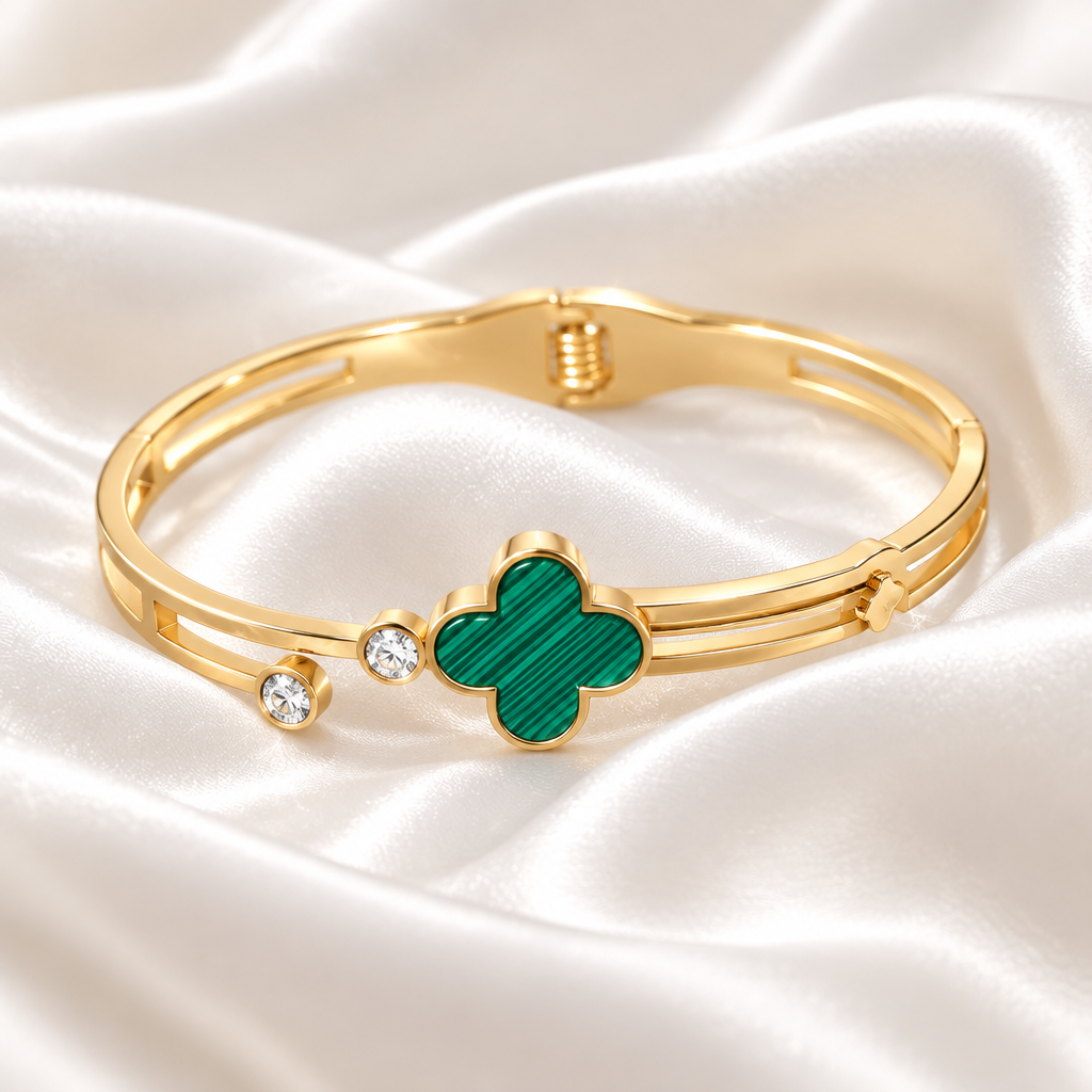 Emerald Clover Crystal Bangle