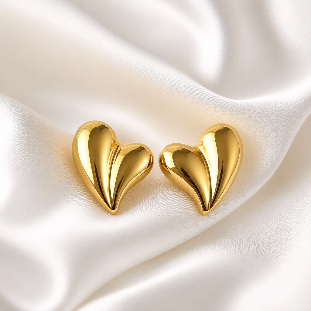 Amora Sculpted Heart Earrings