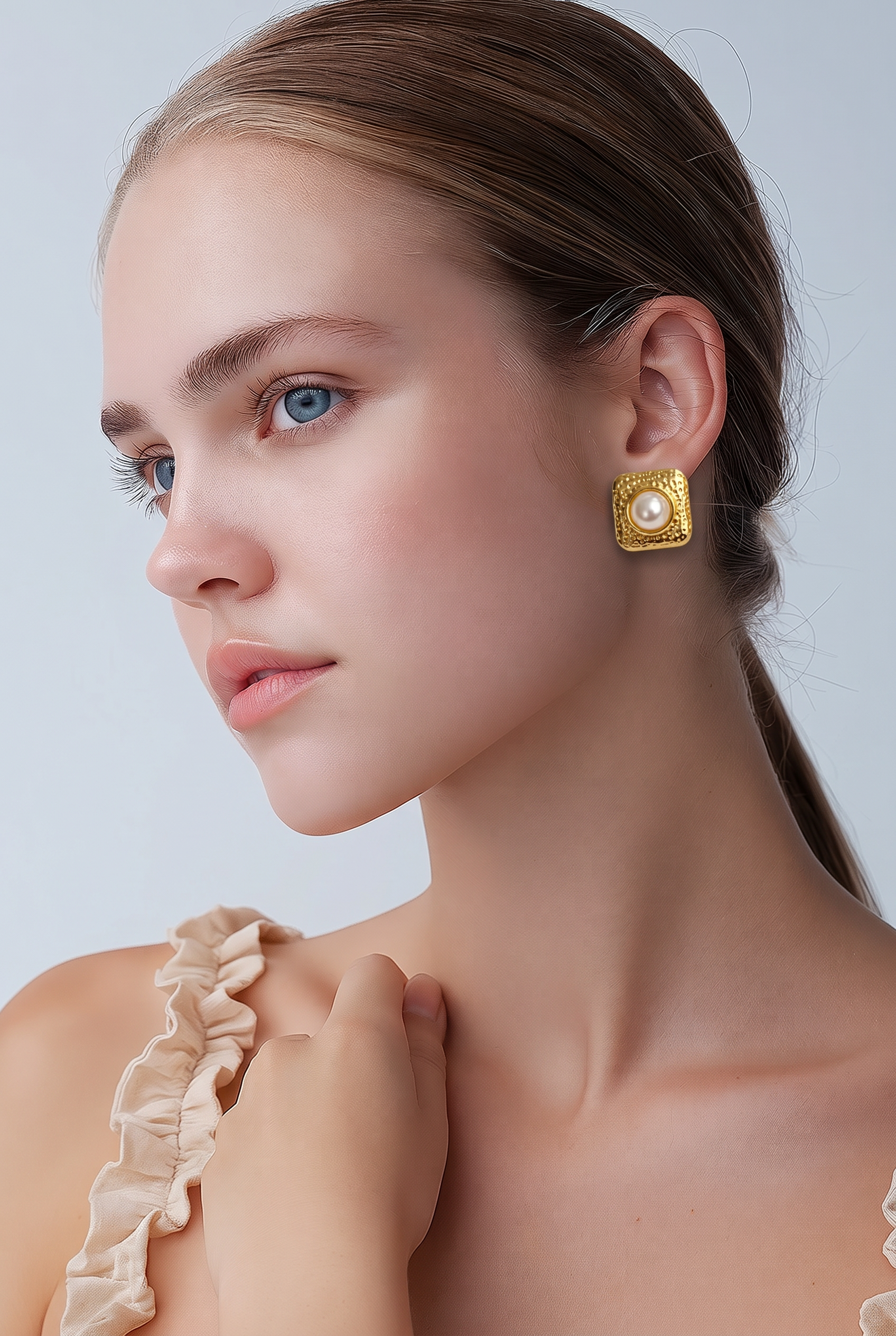 Aurelia Pearl Textured Stud Earrings