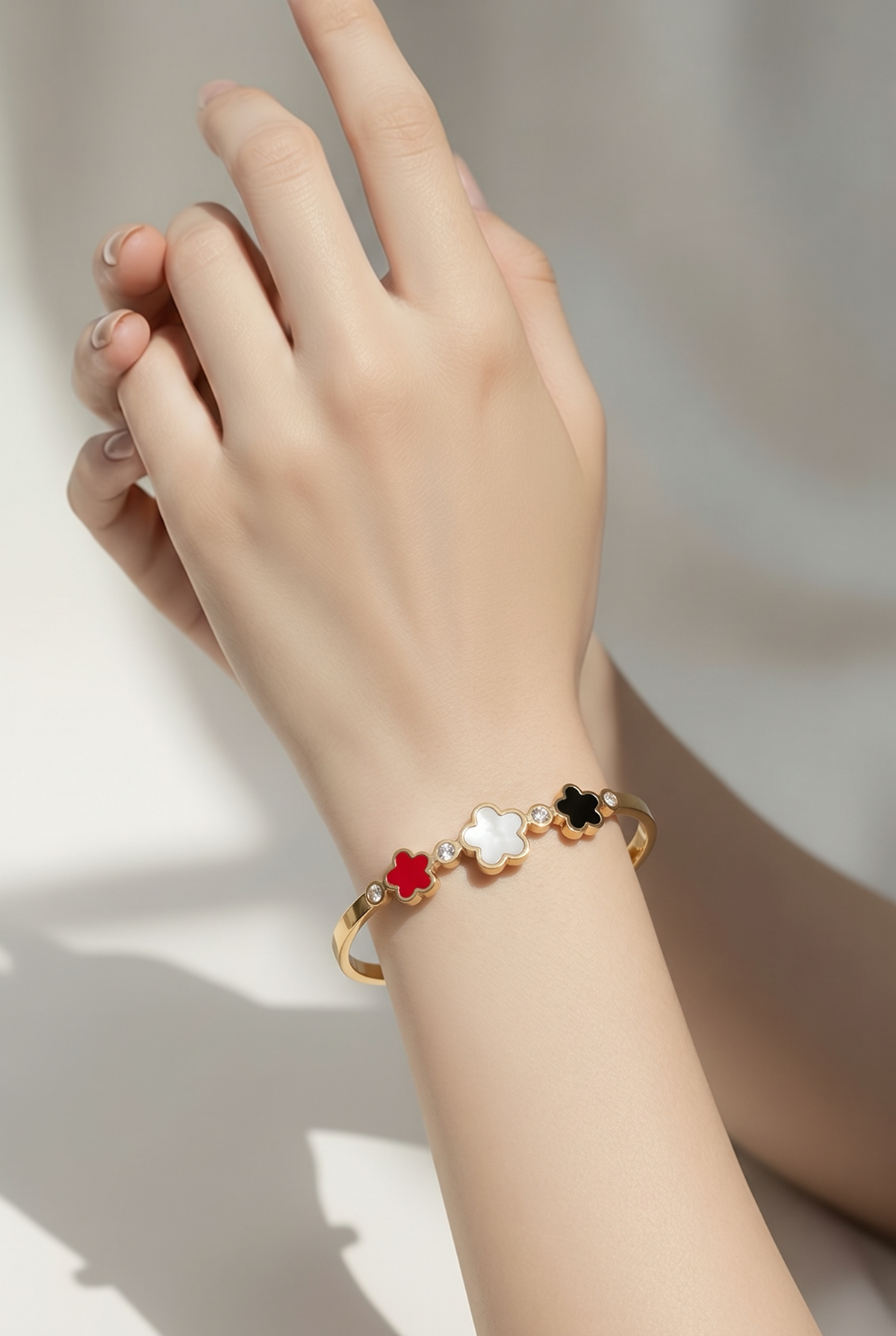 Trio Clover Charm Bracelet