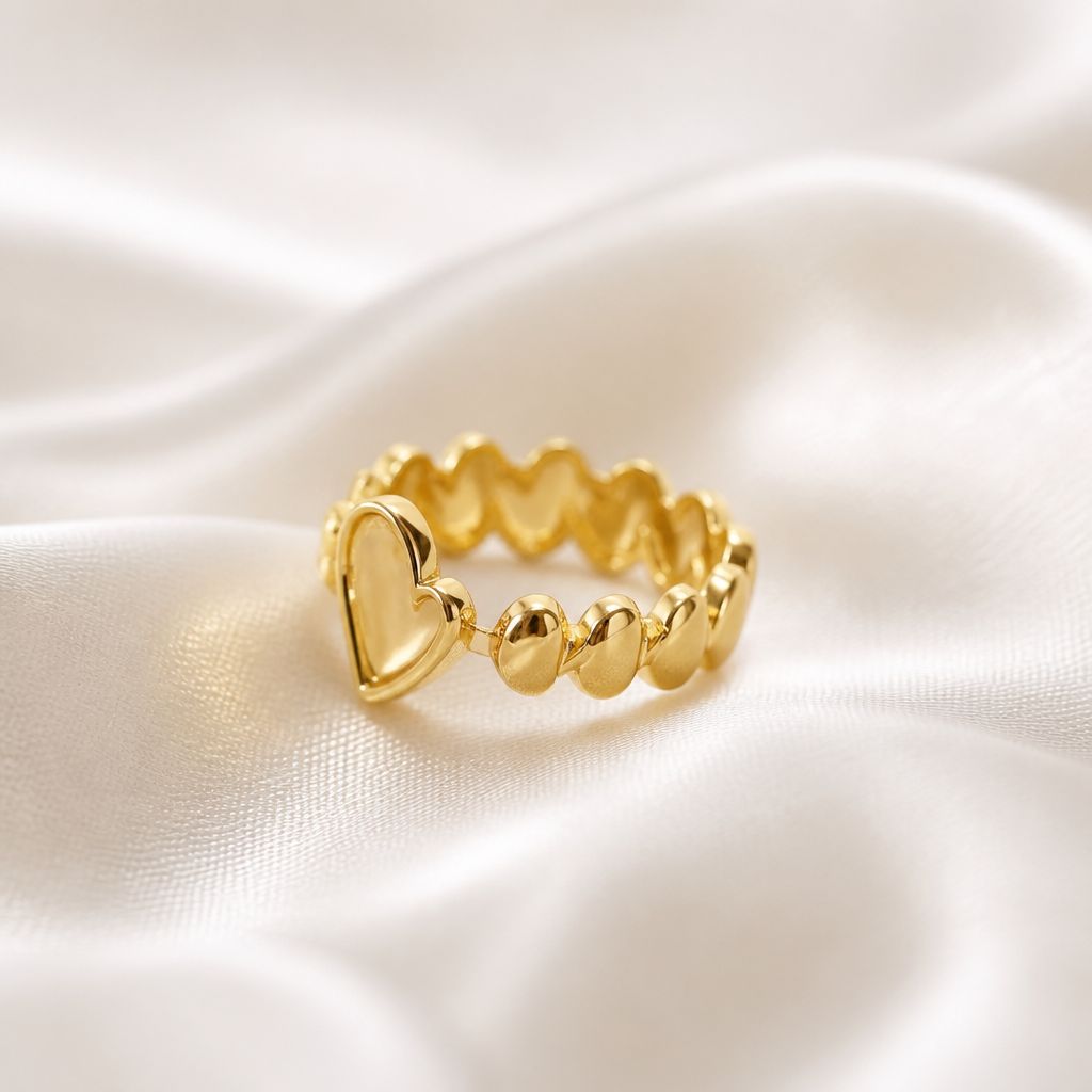 Amorette Golden Hearts Band Ring