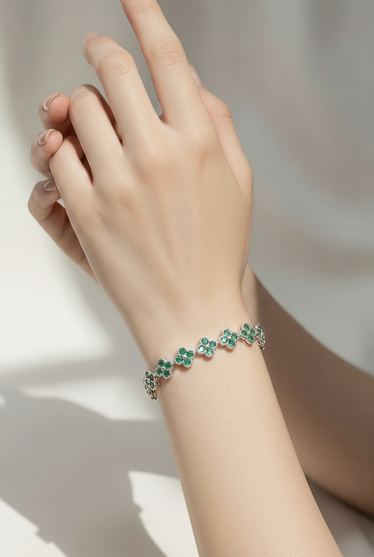 Emerald Clover Bracelet